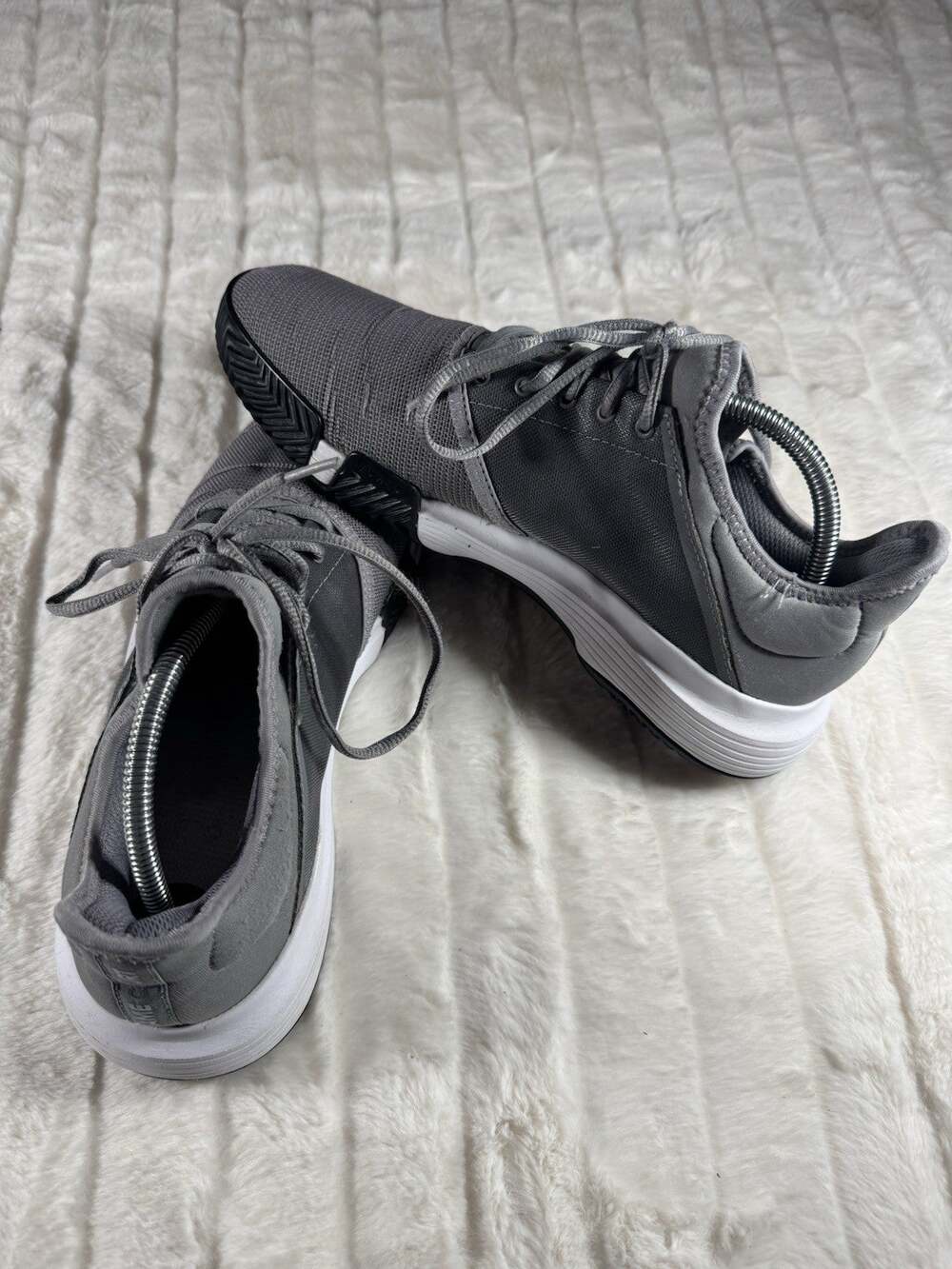 Adidas GameCourt Men’s Tennis Shoes US 9 Gray White Athletic Sneakers